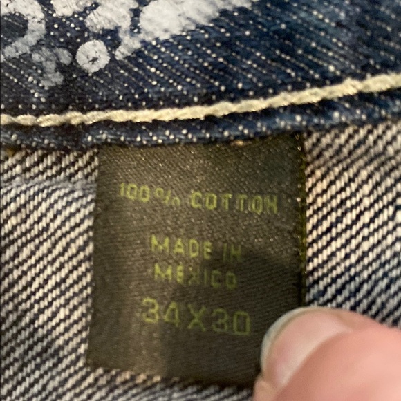 Timberland Relaxed Distressed Jeans - Picture 2 of 7